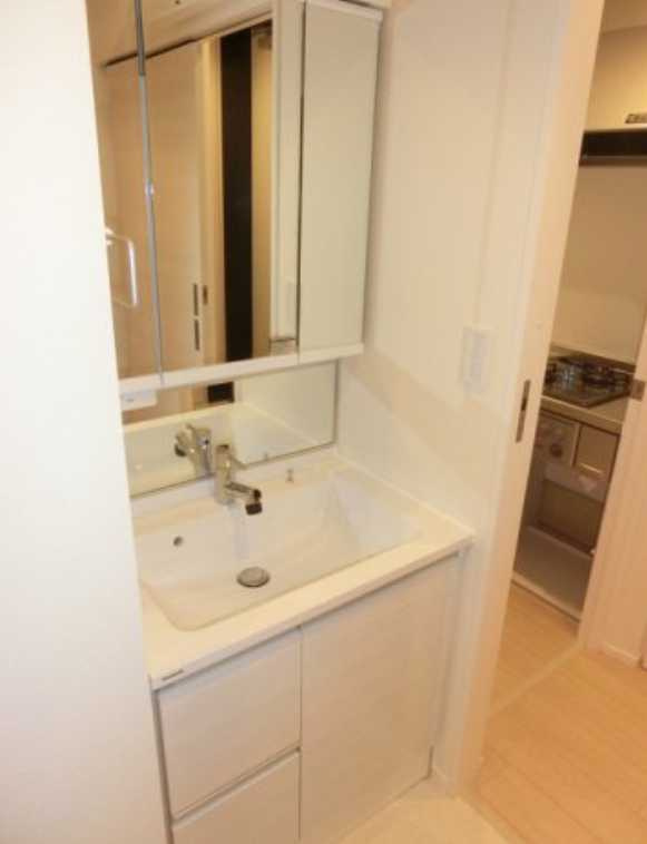 AKS三宿フラッツ　角部屋　オートロック　陽当たり良好の洗面所