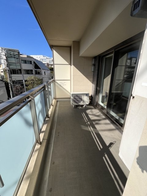ザ・パークハウス　アーバンス　中目黒のバルコニー