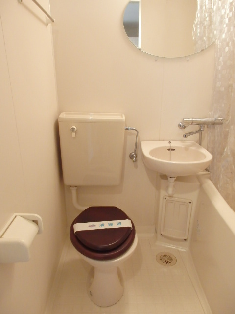 エイティハウスのトイレ