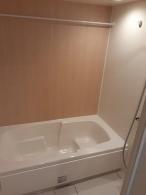 【浴室】 | タートルヒルズ６ｔｈ | 落ち着いた空間のお風呂です