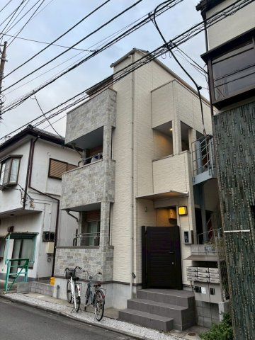 足立区舎人４丁目のアパート