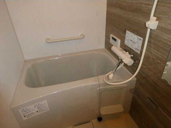 新築・仙台前ルートの浴室