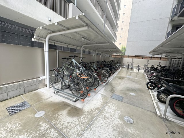 Gioia Nambaの駐車場