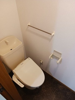 【トイレ】 | リファインドレジデンス | シンプルで使いやすいトイレです