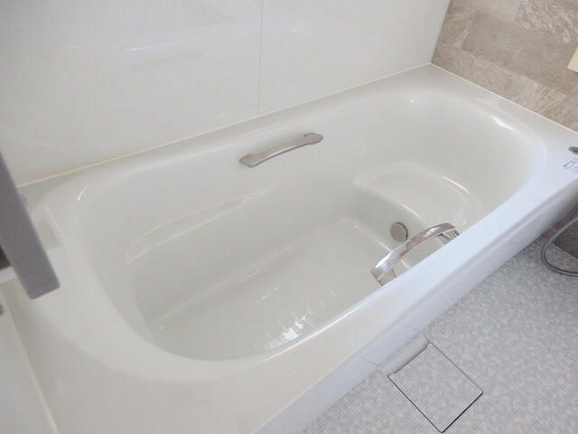 日野９丁目貸家の浴室