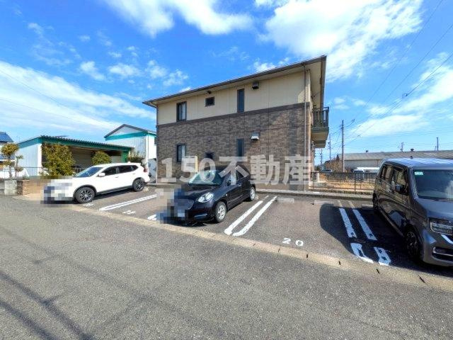 リビングタウン下奈良　Cの駐車場