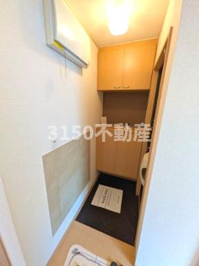 リビングタウン下奈良　Cの玄関