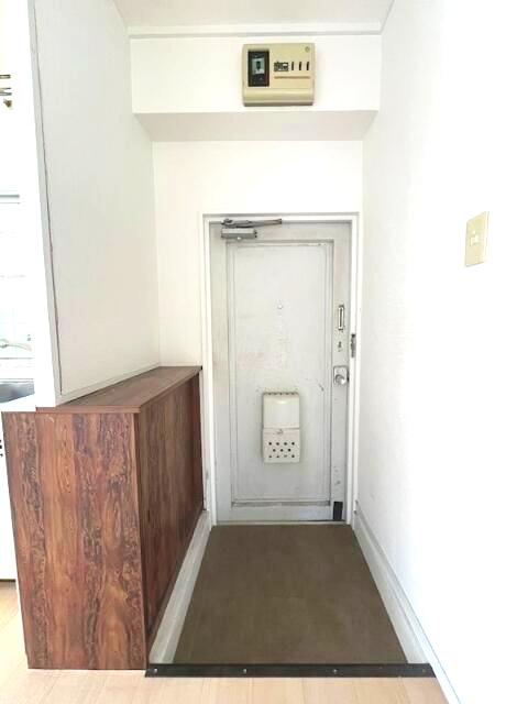 サンコート上大岡の玄関