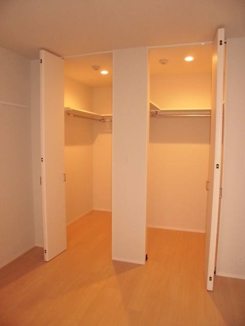 プランヴィラージュ並木の収納|ウォークインクローゼット