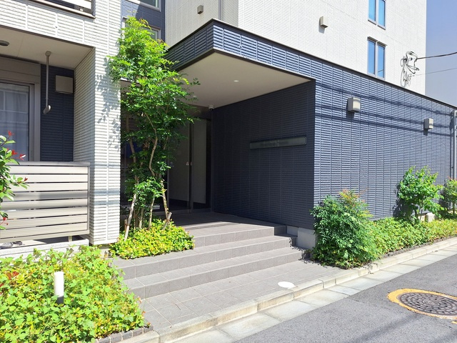 プランヴィラージュ並木のエントランス