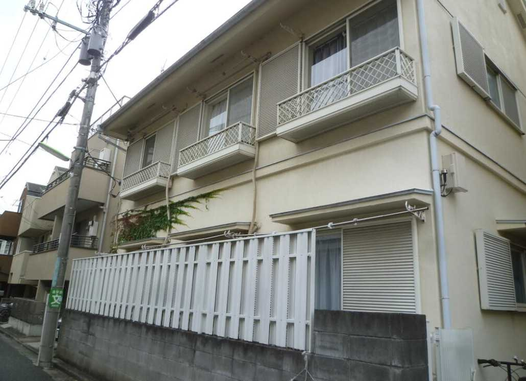 サンハイツ太子堂　室内洗濯機置き場　収納　駅近の外観