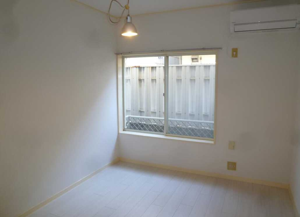 サンハイツ太子堂　室内洗濯機置き場　収納　駅近の居間・リビング