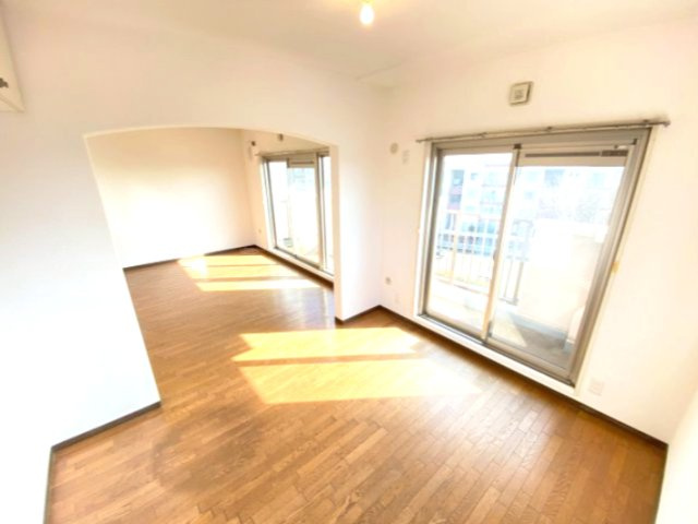 【居間・リビング】