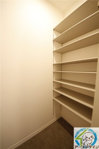 シャルムソレイユⅢ番館の収納|※類似写真