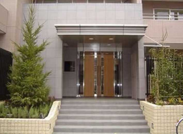 レジデンス桜新町スクエア　礼金０　ペット相談　ネット無料のエントランス