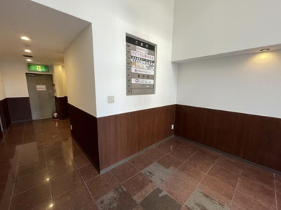 【ロビー】 | ロケットビル