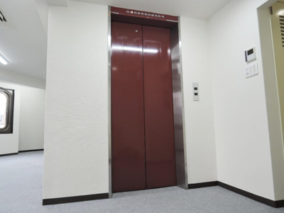 【内装】 | ロケットビル