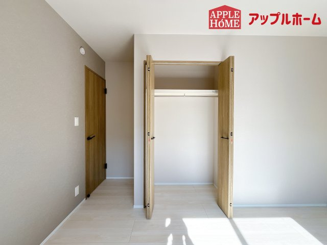 [新築住宅] さいたま市大宮区三橋1丁目の収納|２階居室は全室収納あり！たっぷりある収納活用でお部屋もキレイを保てます♪