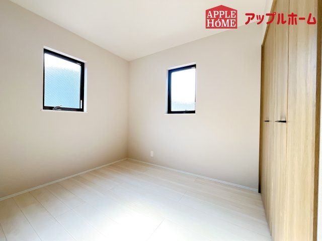 [新築住宅] さいたま市大宮区三橋1丁目の洋室|２階居室は全室収納あり！たっぷりある収納活用でお部屋もキレイを保てます♪
