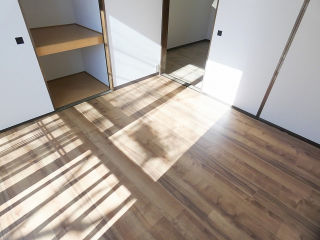 【洋室】 | コージーハウス真野