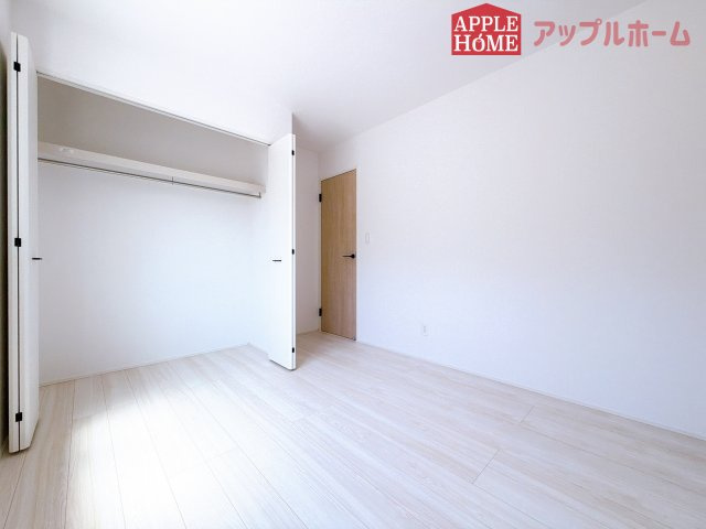 [新築住宅] 熊谷市本石 全1棟の洋室|２階居室は全室収納あり！たっぷりある収納活用でお部屋もキレイを保てます♪