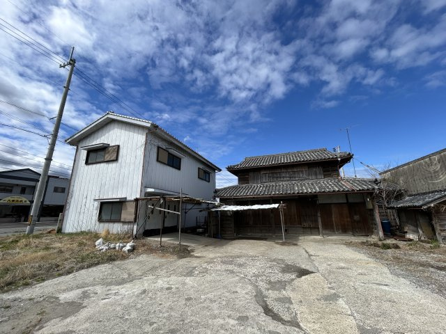 鳴門市大津町矢倉字六ノ越　倉庫の外観