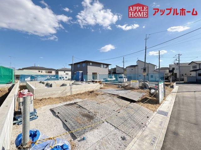 [新築住宅] 比企郡滑川町月輪 全4棟の前面道路含む現地写真