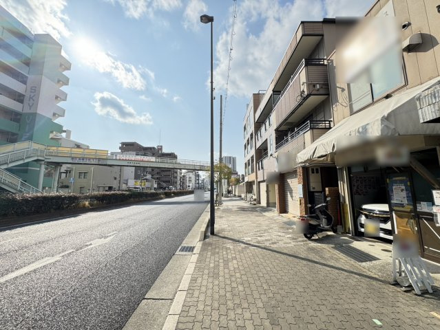 琵琶町1丁目中古戸建の前面道路含む現地写真
