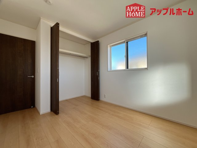 [新築住宅] 熊谷市肥塚2丁目 全1区画の洋室|２階居室は全室収納あり！たっぷりある収納活用でお部屋もキレイを保てます♪