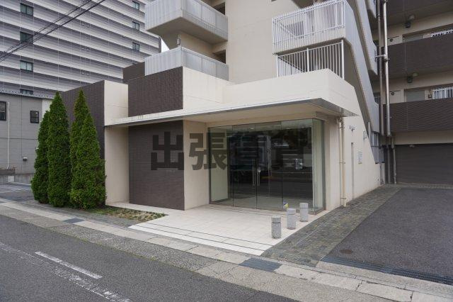 仲介手数料0！！グラン・アベニュー本郷のエントランス