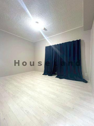 岩出三栄プラザの洋室