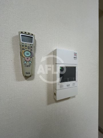 新大阪セレニテのセキュリティ|新大阪セレニテ　モニター付きインターホン