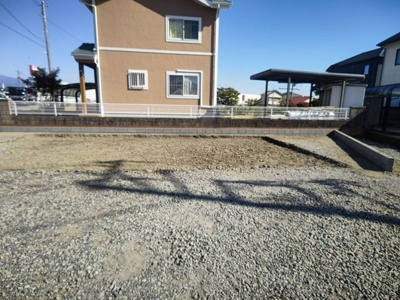 【外観】 | 富士市水戸島 新築一戸建て 1号棟 | 現在建築中の外観画像です。ご内覧は同じメーカーの完成物件へご案内いたしますので、いつでもご相談ください！