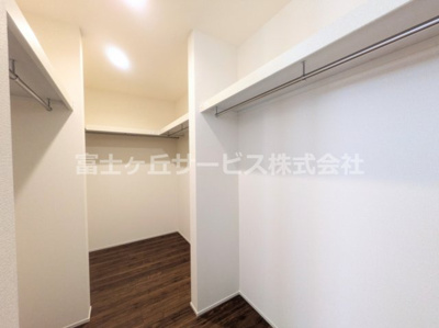 【収納】 | 富士市水戸島 新築一戸建て 1号棟 | ウォークインクローゼットです