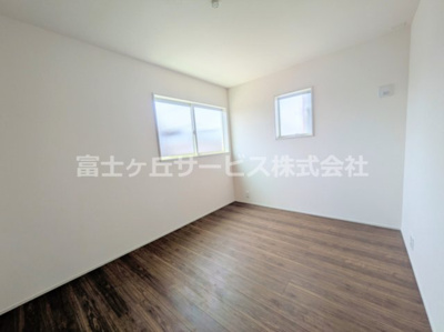 【洋室】 | 富士市水戸島 新築一戸建て 1号棟 | ６帖洋室