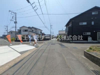 【前面道路含む現地写真】 | 富士市水戸島 新築一戸建て 1号棟 | 前面道路含む現地写真です