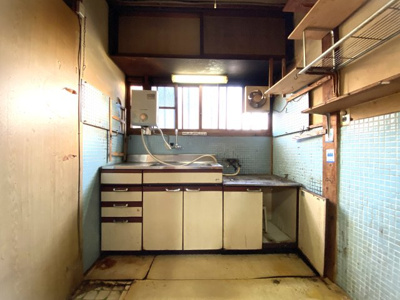 【キッチン】 | 修学院千万田町　中古テラスハウス【駐車可★南向き★リノベーション向き】