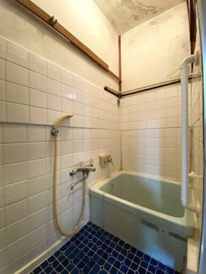 【浴室】 | 修学院千万田町　中古テラスハウス【駐車可★南向き★リノベーション向き】