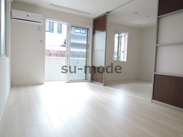 ネクストステージヤハタの居間・リビング