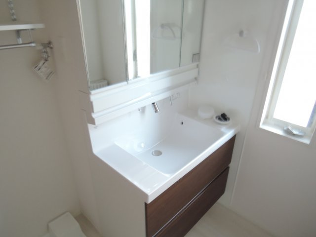 ネクストステージヤハタの洗面所