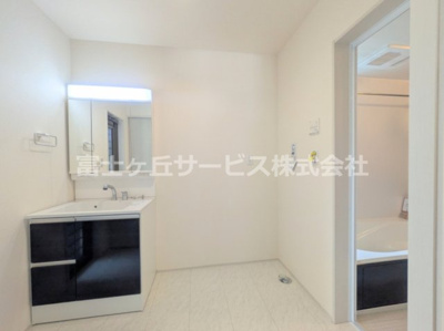 【脱衣所】 | 富士市厚原 2期 新築一戸建て 1号棟 | 洗面脱衣所です