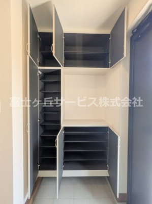 【収納】 | 富士市厚原 2期 新築一戸建て 1号棟 | 玄関収納です