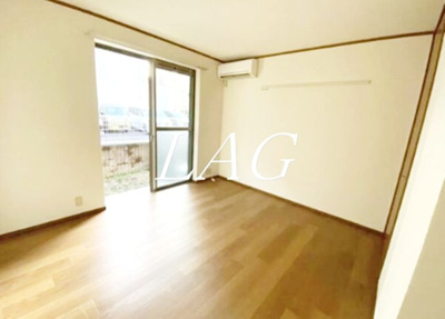 【居間・リビング】 | プレジオ上馬 | 洋室のお部屋です。