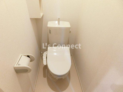 【トイレ】 | ブライト６０５レジデンスⅡＡ | 温水洗浄便座付きのトイレ。