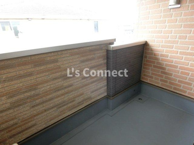 【バルコニー】 | ブライト６０５レジデンスⅡＡ | ２階のお部屋で洗濯物もたくさん干せます。