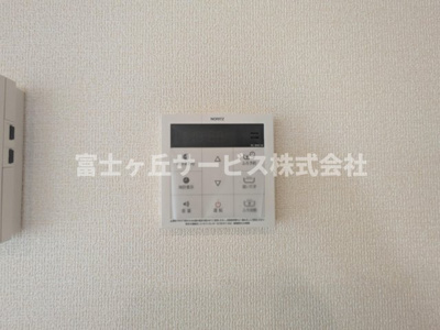 【発電・温水設備】 | 袋井市深見 5期 新築一戸建て 1号棟  | 温水設備です