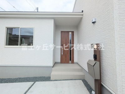【エントランス】 | 袋井市深見 5期 新築一戸建て 1号棟  | エントランスです