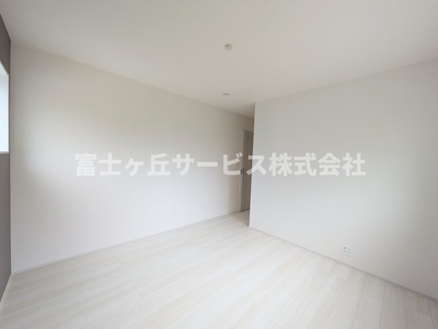 【寝室】 | 袋井市深見 5期 新築一戸建て 2号棟  | 寝室です