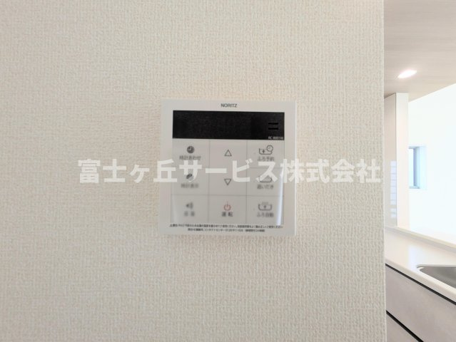 【発電・温水設備】 | 袋井市深見 5期 新築一戸建て 2号棟  | 温水設備です