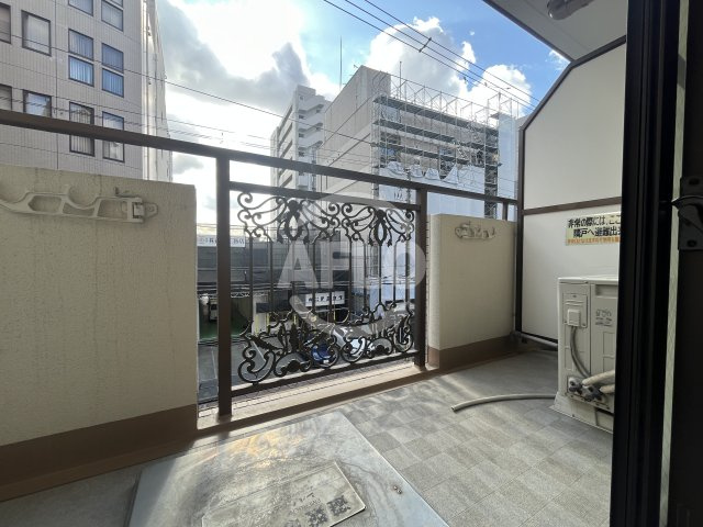 アール江坂のバルコニー|アール江坂　バルコニー